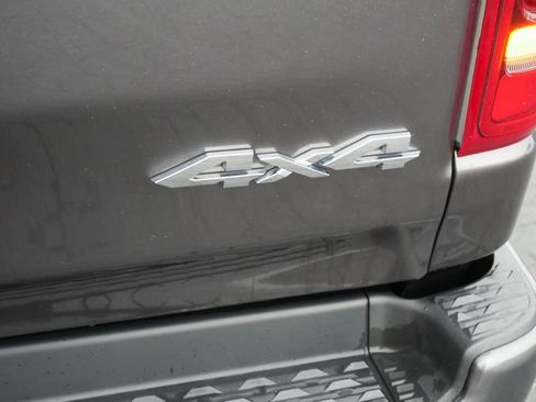 Used 2024 RAM 1500 Laramie AWD/4WD image 10