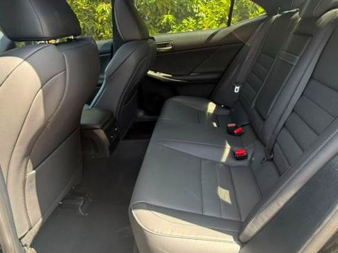 Used 2018 Lexus IS 300 F Sport RWD image 11