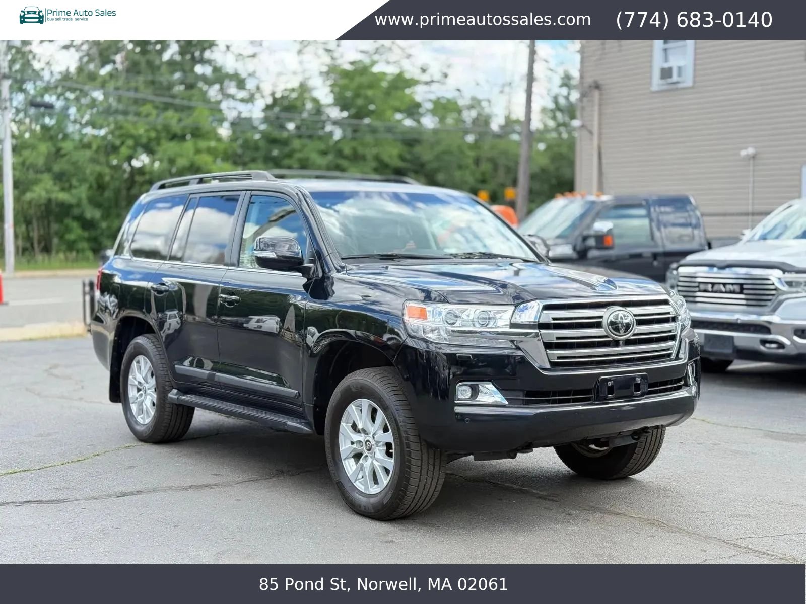 Used 2016 Toyota Land Cruiser w/ Four Season Floor Mat Package AWD/4WD image 1