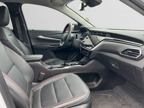 Used 2023 Chevrolet Bolt EUV Premier w/ Sun & Sound Package FWD image 17