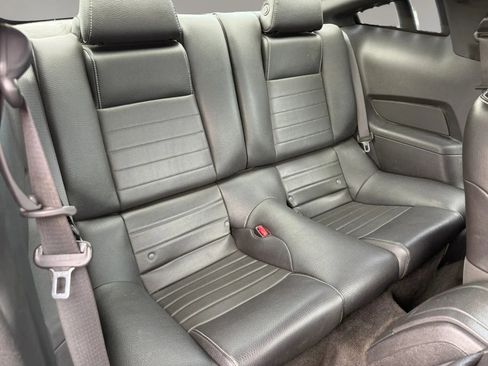 Used 2012 Ford Mustang Coupe RWD image 28