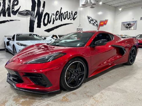 Used 2021 Chevrolet Corvette Stingray Preferred Cpe w/ Z51 Performance Package RWD image 31