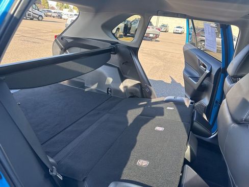 Used 2021 Toyota RAV4 XLE Premium image 18