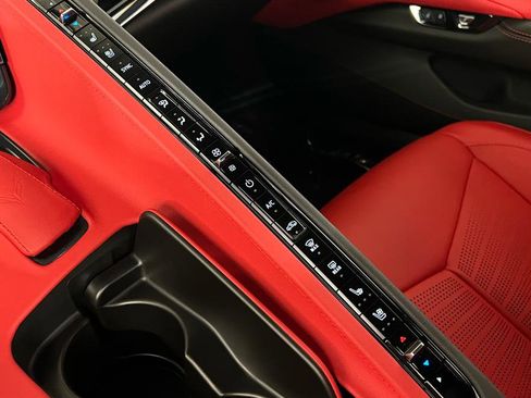 Used 2024 Chevrolet Corvette Stingray Preferred Cpe w/ Z51 Performance Package image 23
