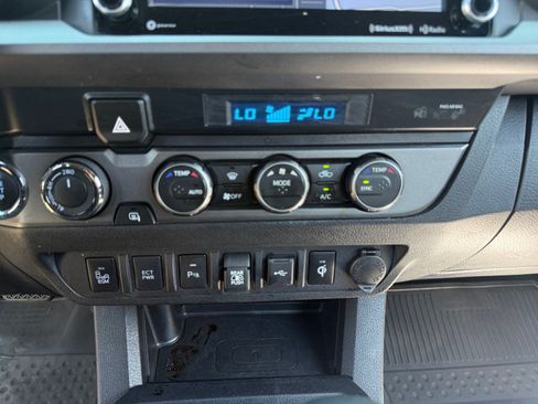 Certified 2023 Toyota Tacoma TRD Off-Road AWD/4WD image 12