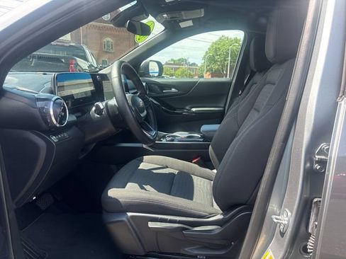 Used 2026 Chevrolet Equinox LT AWD/4WD image 11