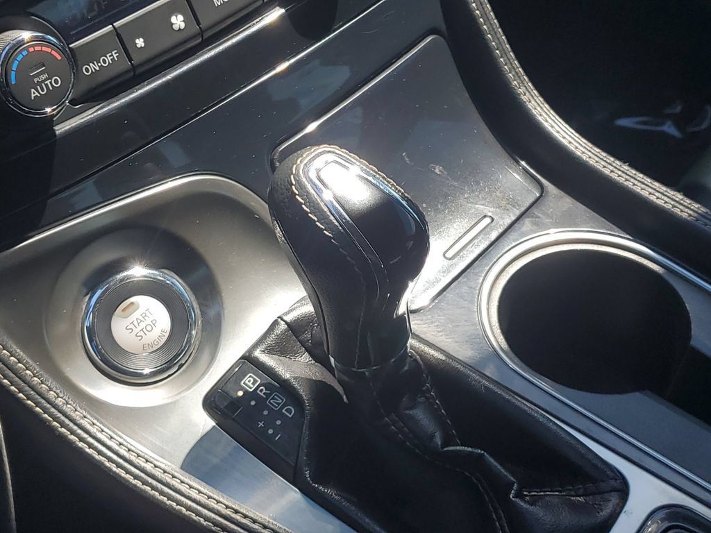 Used 2020 Nissan Maxima 3.5 SV w/ Floor Mat Group FWD image 31