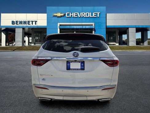 Used 2024 Buick Enclave Essence w/ Experience Buick Package AWD/4WD image 5