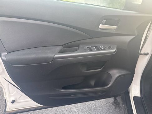 Used 2016 Honda CR-V SE image 16