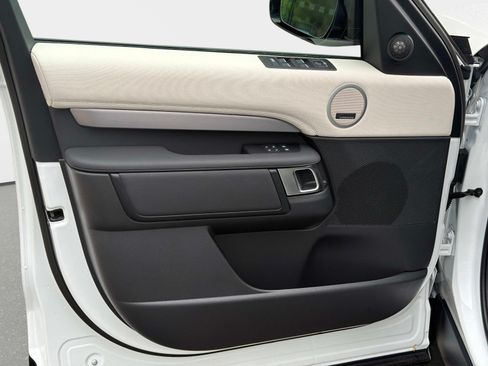 New 2026 Land Rover Discovery Dynamic SE AWD/4WD image 16