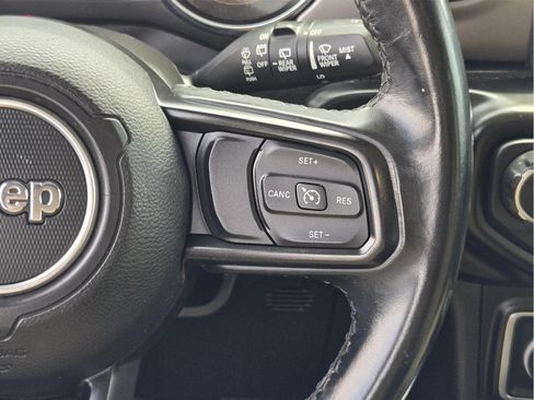 Used 2022 Jeep Wrangler Unlimited Sport AWD/4WD image 28