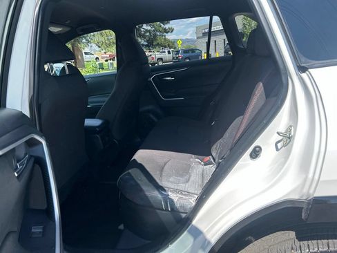 Used 2025 Toyota RAV4 SE AWD/4WD image 21