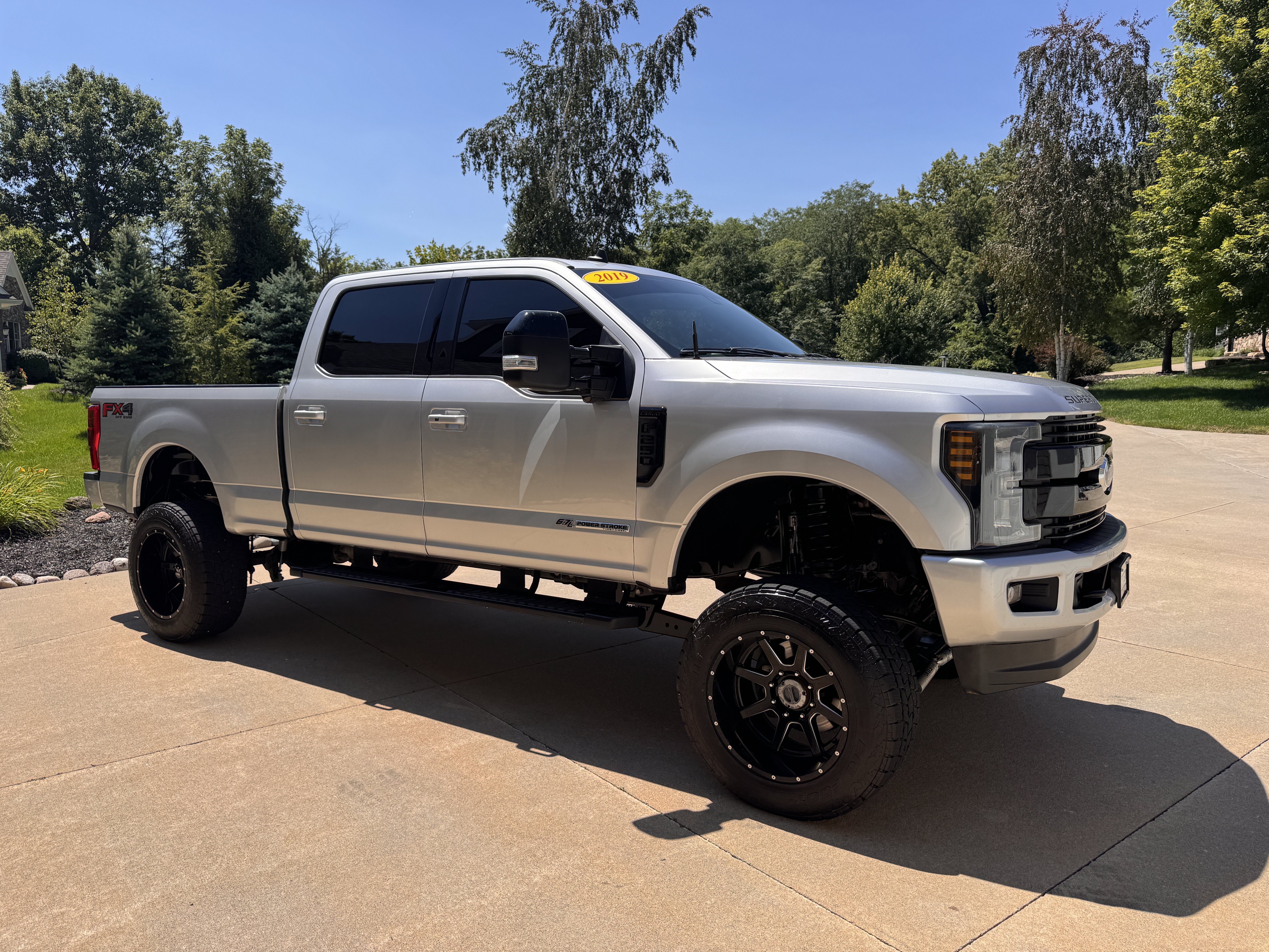 Used 2019 Ford F250 Lariat w/ Lariat Ultimate Package AWD/4WD image 8