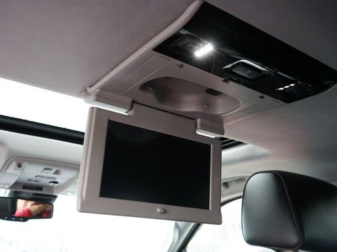 Used 2016 GMC Yukon XL Denali w/ Open Road Package image 20