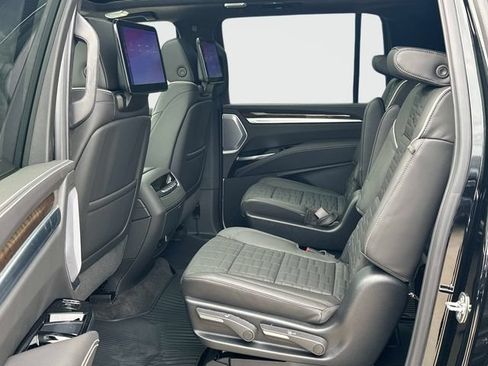 New 2026 Cadillac Escalade ESV Platinum Sport w/ LPO, ONYX Package AWD/4WD image 11