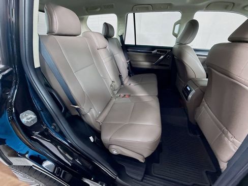 Used 2023 Lexus GX 460 Luxury image 29