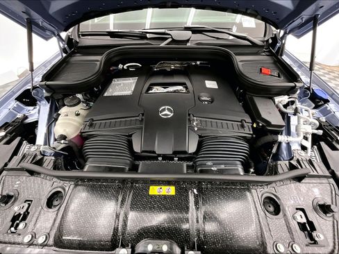New 2026 Mercedes-Benz GLS 580 4MATIC image 9