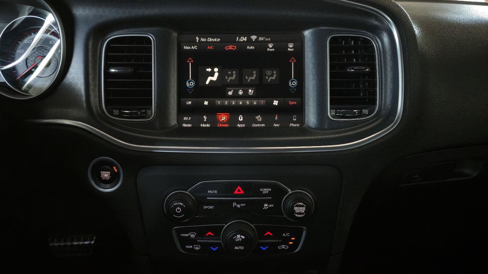 Used 2018 Dodge Charger R/T w/ Plus Group RWD image 17