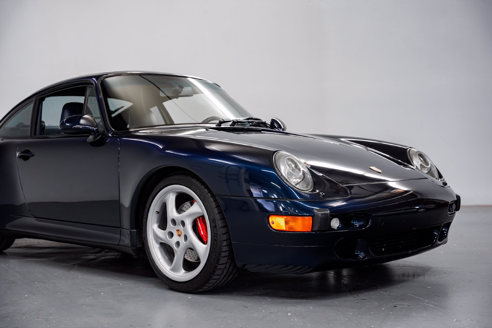 Used 1996 Porsche 911 Carrera 4S AWD/4WD image 40