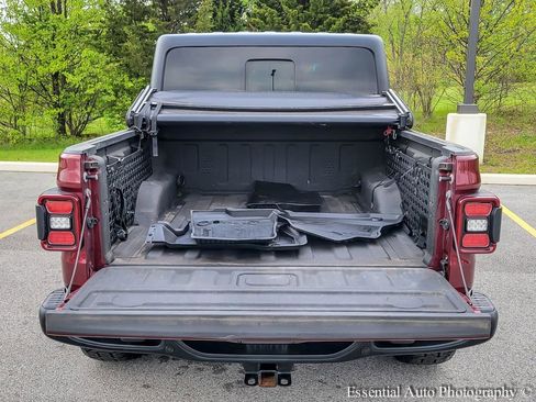 Used 2021 Jeep Gladiator Sport AWD/4WD image 25