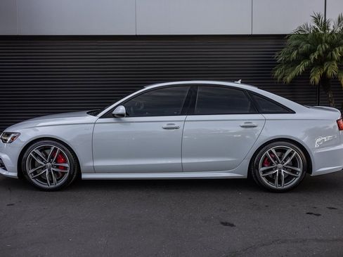 Used 2018 Audi S6 Premium Plus image 2