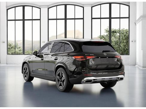 Certified 2025 Mercedes-Benz GLC 350e 4MATIC image 29
