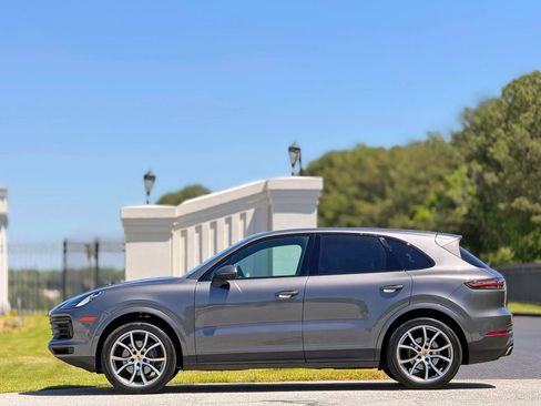 Used 2019 Porsche Cayenne image 7