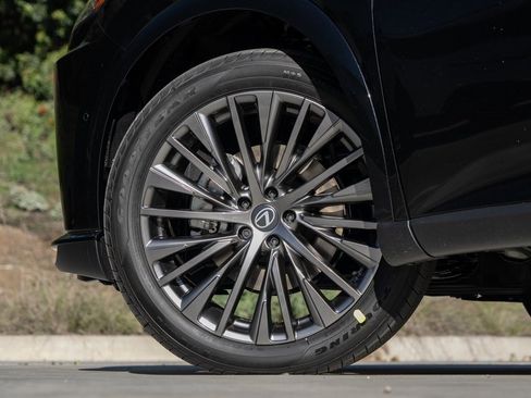 New 2026 Lexus RX 450h Luxury image 7