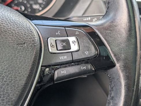 Used 2019 Volkswagen Tiguan SE w/ Panoramic Sunroof Package image 19