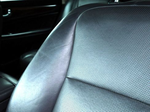 Used 2016 Hyundai Equus Signature image 34