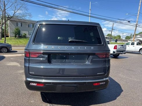 Used 2024 Jeep Wagoneer Series III image 7