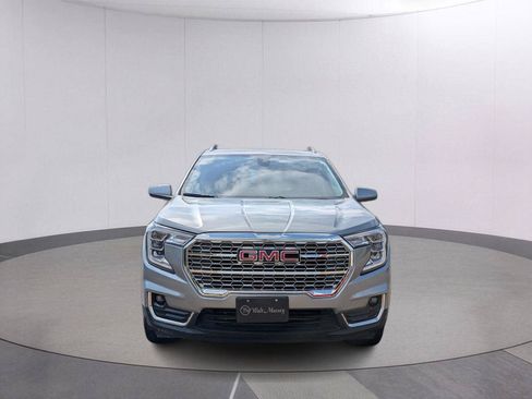 Used 2024 GMC Terrain SLT AWD/4WD image 8
