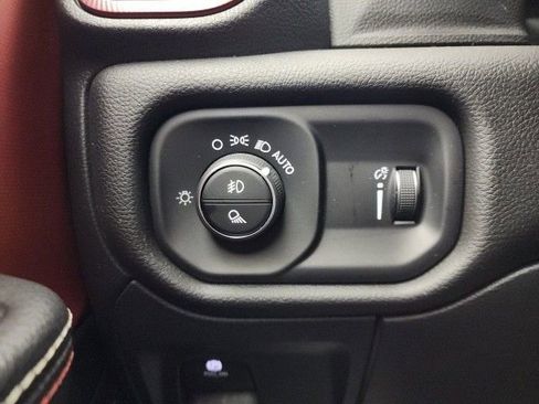 Used 2024 RAM 1500 Rebel image 37