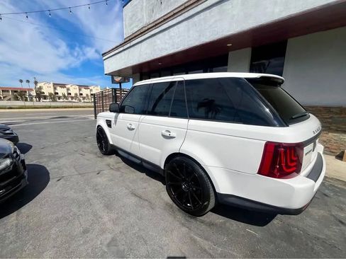 Used 2013 Land Rover Range Rover Sport HSE image 7