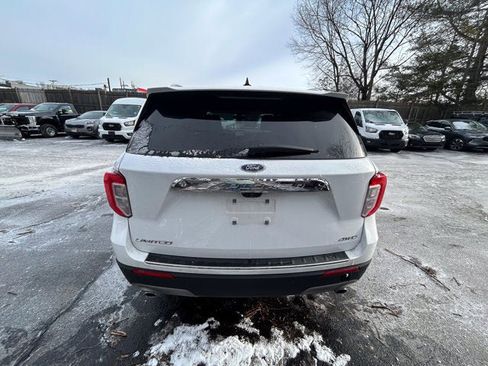 Used 2023 Ford Explorer Limited w/ Equipment Group 301A image 6