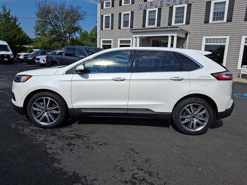 Certified 2023 Ford Edge Titanium AWD/4WD image 8