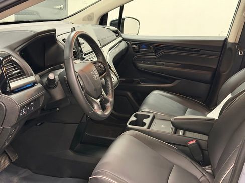 Used 2025 Honda Odyssey Touring image 29