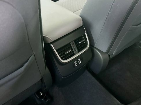 Used 2025 Subaru Outback Premium w/ Popular Package #1A image 30