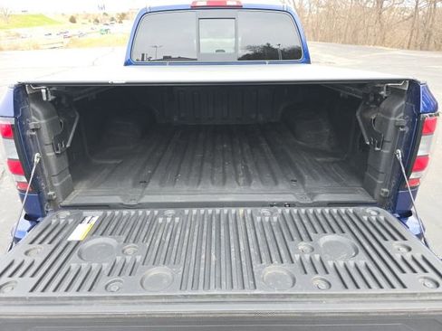 Used 2022 Nissan Frontier SV image 12