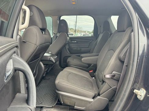 Used 2015 GMC Acadia SLE image 12