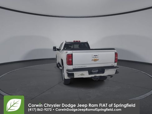 Used 2017 Chevrolet Silverado 2500 LT w/ LT Convenience Package AWD/4WD image 12
