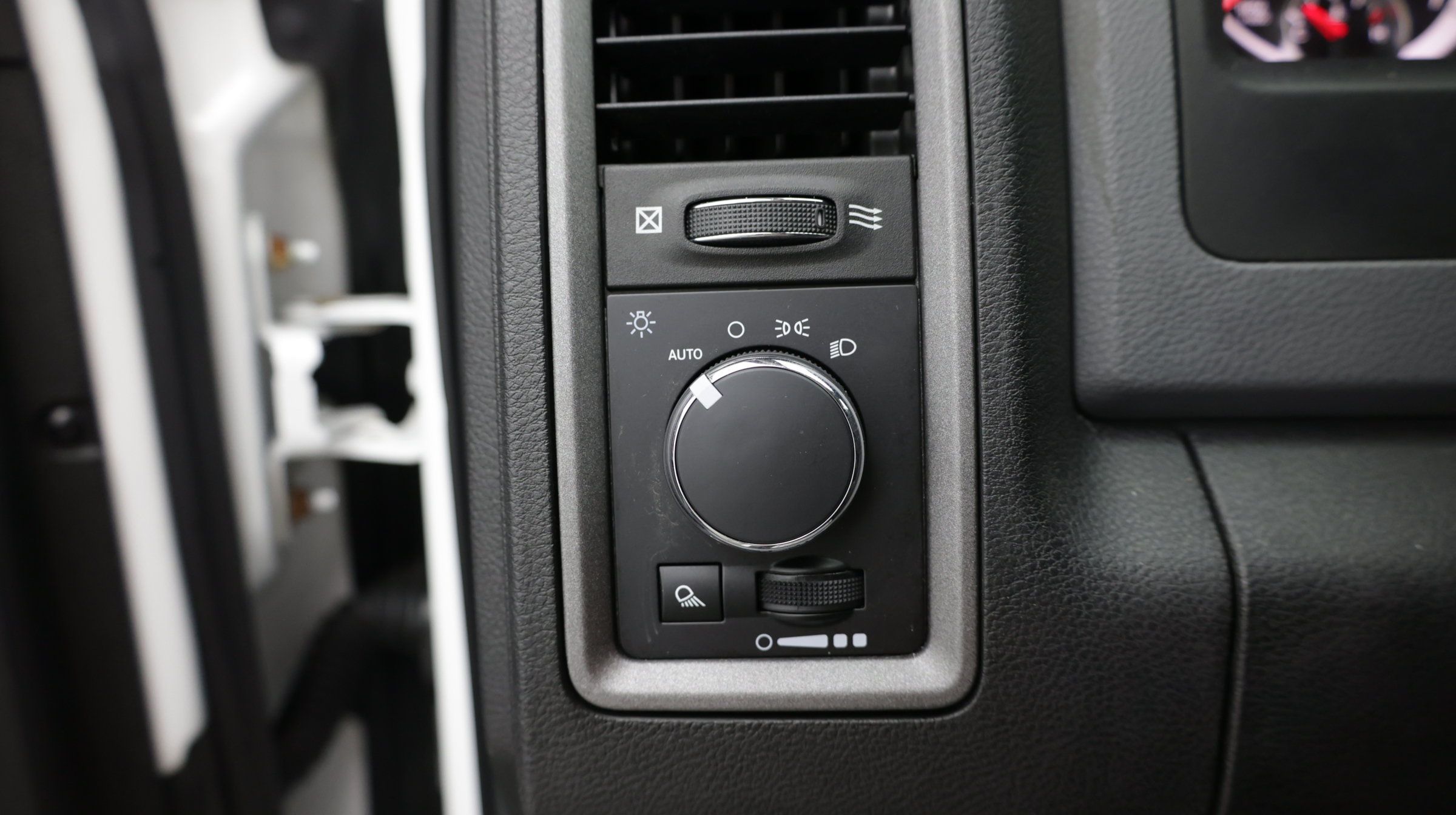 Used 2019 RAM 1500 Tradesman RWD image 14
