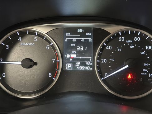 Used 2022 Nissan Versa S w/ Trunk Package FWD image 21