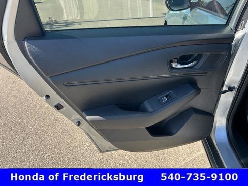 Used 2024 Honda Accord Sport image 11