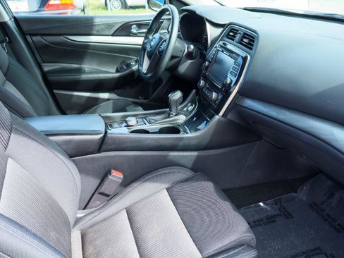 Used 2018 Nissan Maxima 3.5 S image 11