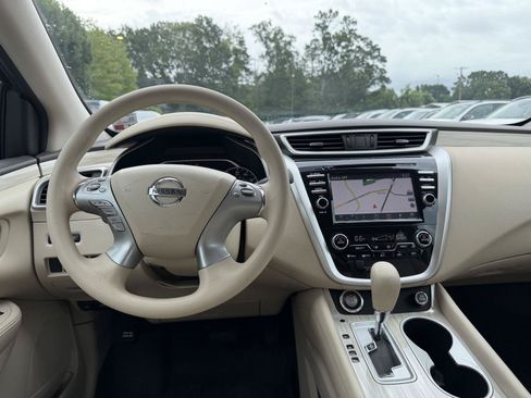 Used 2017 Nissan Murano S w/ Navigation Package FWD image 17