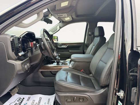 Used 2024 Chevrolet Silverado 1500 RST w/ Convenience Package II AWD/4WD image 10