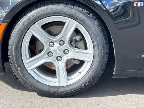 Used 2020 Chevrolet Camaro LT image 34