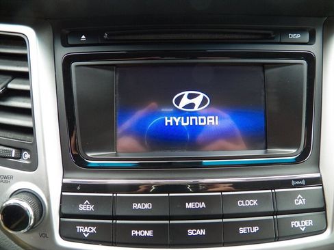 Used 2017 Hyundai Tucson SE image 16