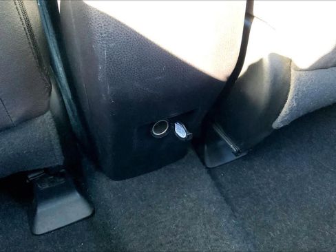 Used 2018 Toyota RAV4 XLE image 33